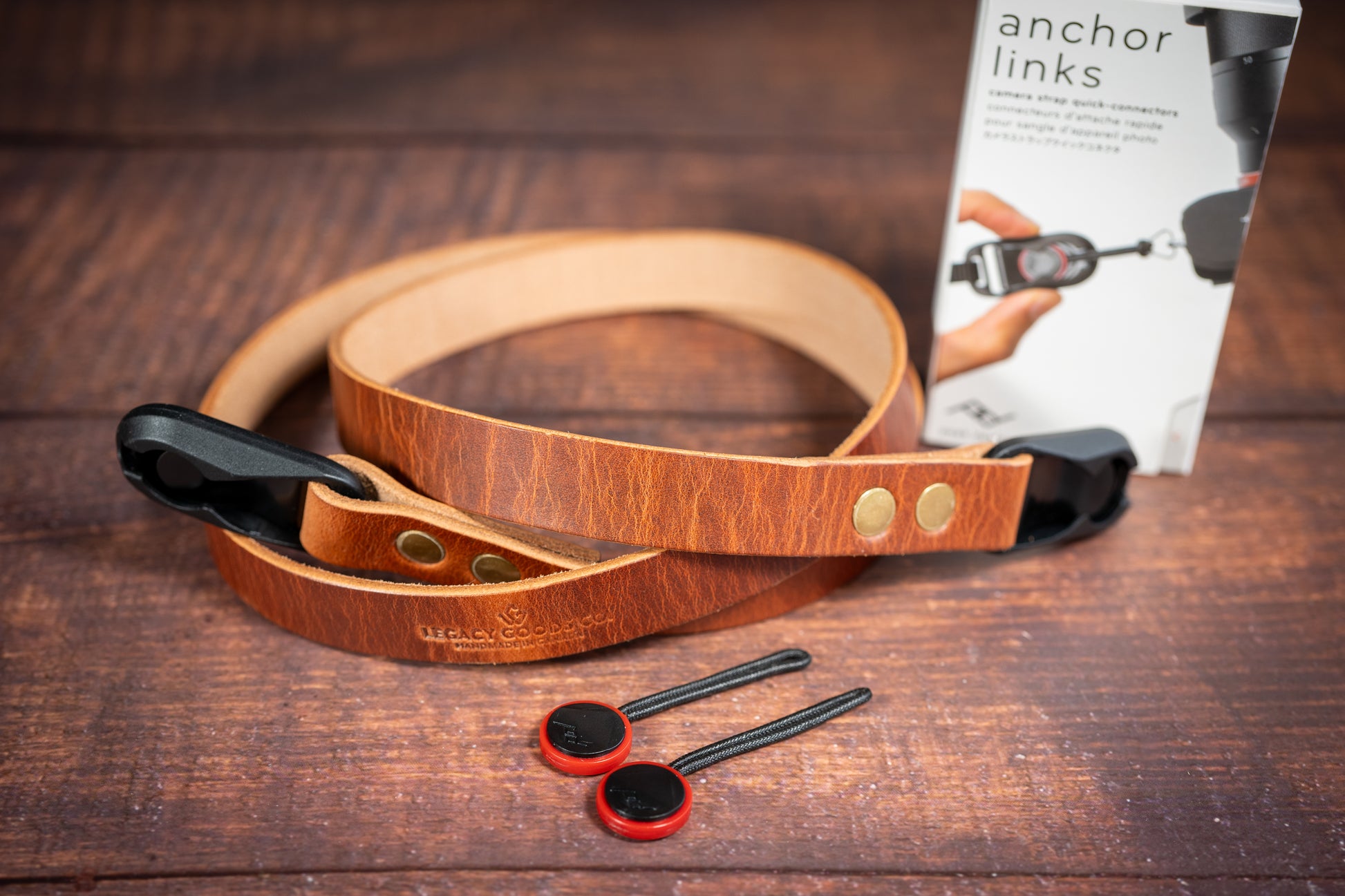 Camera Strap with Peak Design Anchor Links for Easy Camera Connection | Sangle d'appareil photo avec des liens d'ancrage Peak Design pour une connexion facile à l'appareil photo