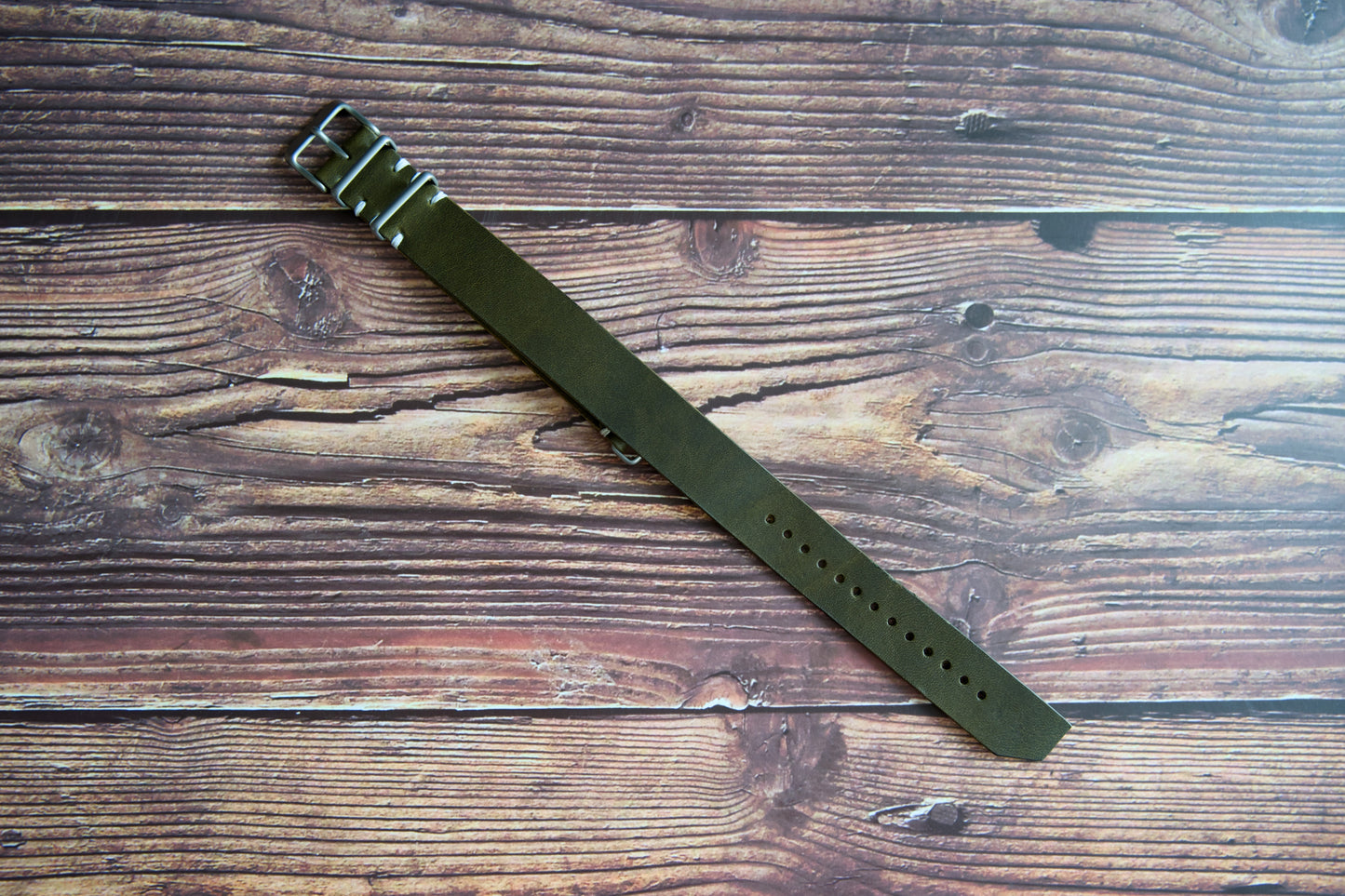 High Quality Leather Watch Band | Bracelet de montre en cuir de haute qualité