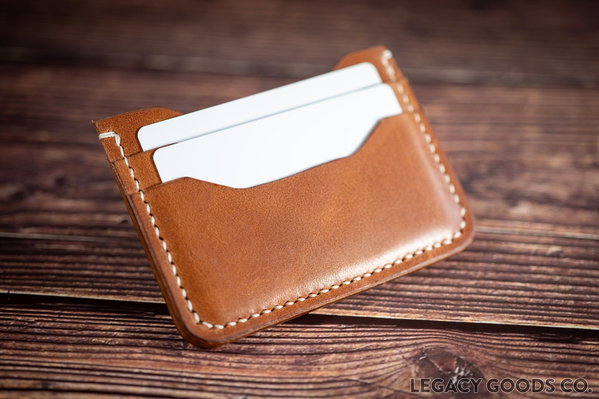 H1 Wallet handcrafted leather good in buck brown | Portefeuille H1 en cuir fait à la main en buck brown