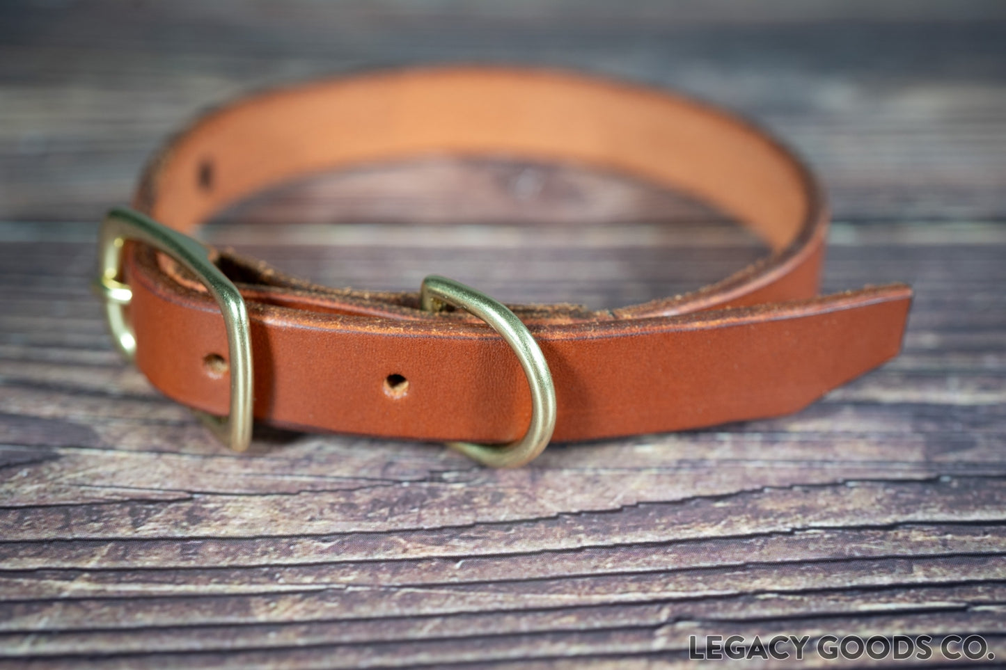 Handmade leather dog collar 3/4-inch in chestnut