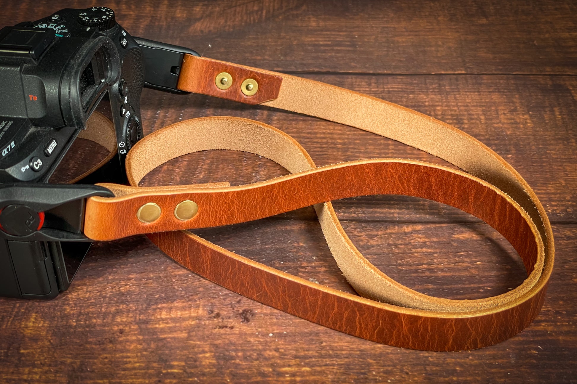 Camera Strap featuring robust Peak Design Anchor Links for secure connectivity