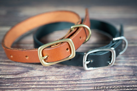 Handmade leather dog collar 3/4-inch in chestnut and black | Collier pour chien en cuir fait à la main de 3/4 pouce en châtaigne et noir